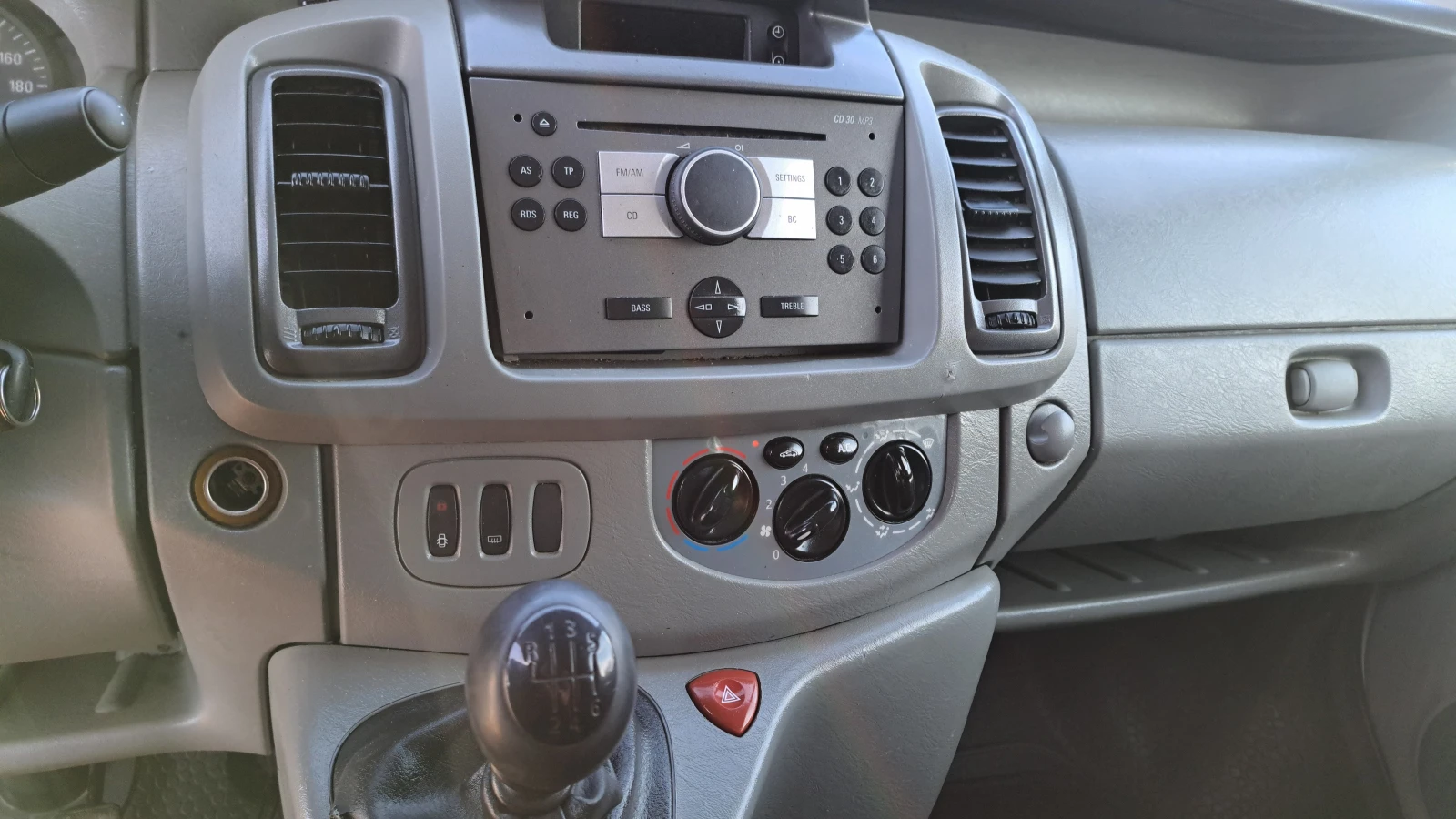 Opel Vivaro 2, 5 cdti 115��. ��� | Mobile.bg � ����������� 11