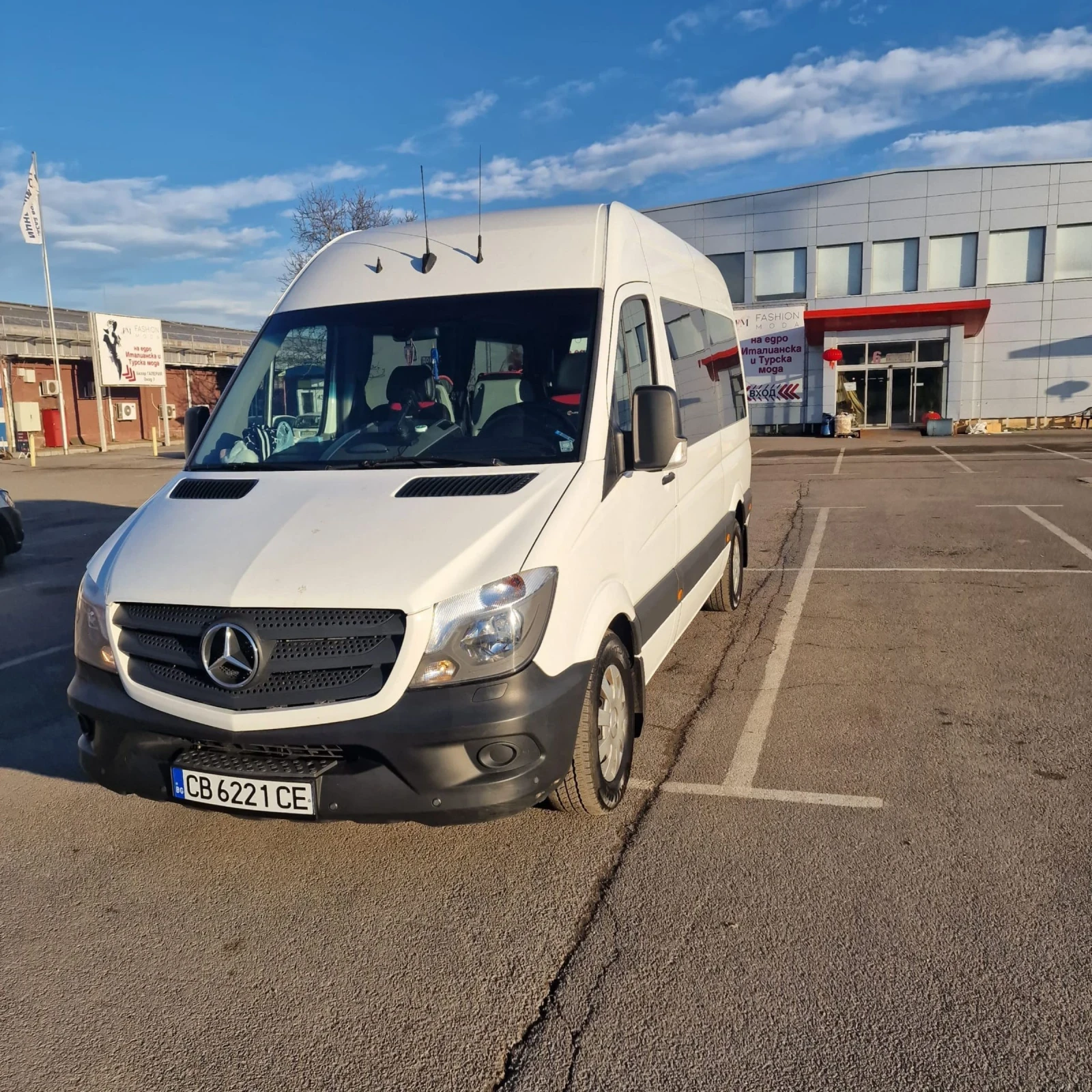 Mercedes-Benz Sprinter 319 Уникален микорбус 8+ 1 в добро състояние 