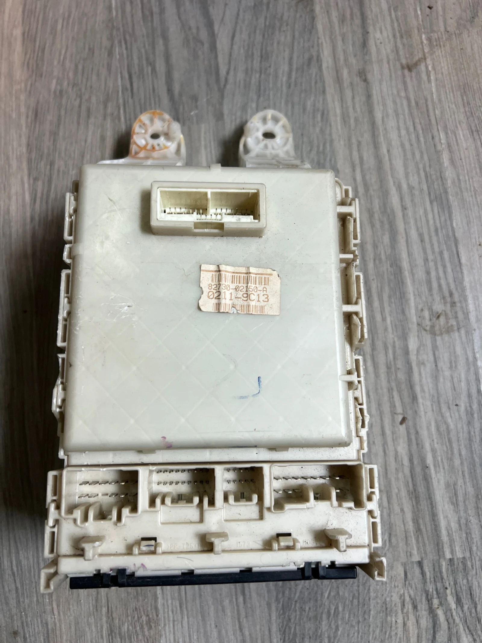 82730-02150-A ����� � ������������ TOYOTA AURIS  82730-02150-A | Mobile.bg � ����������� 2