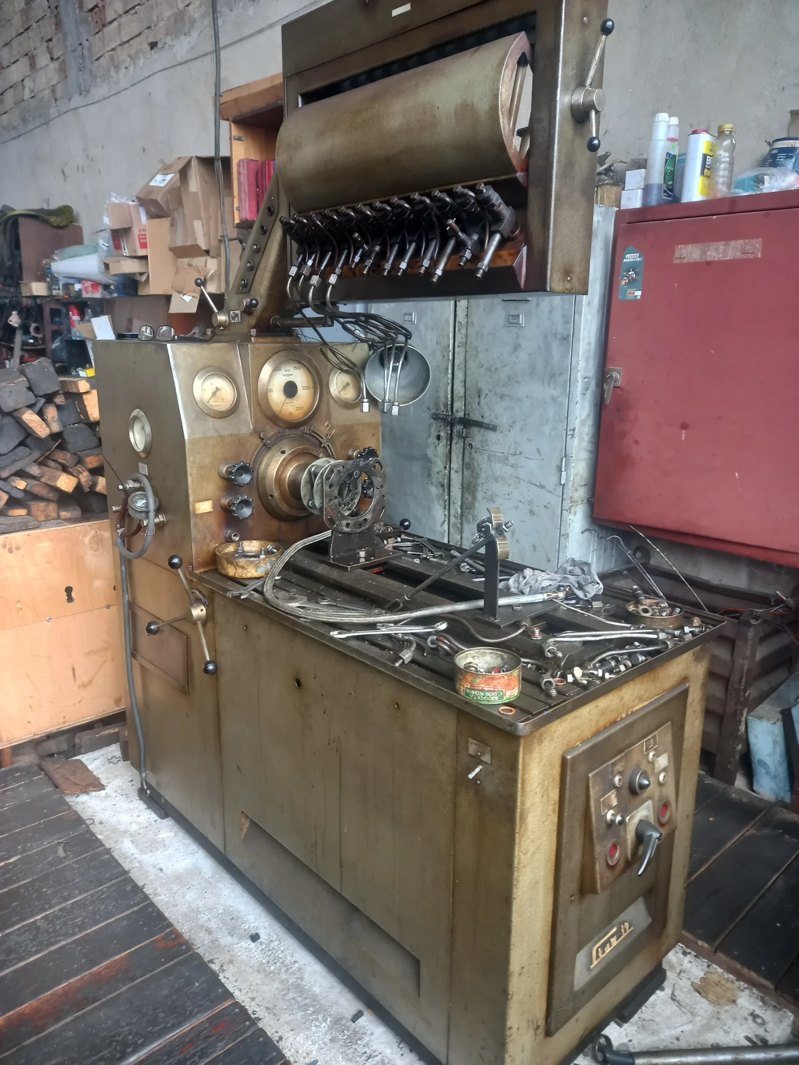 СТЕНД за регулировка на ГНП 12 цилиндров, снимка 10 - Части - 54147256