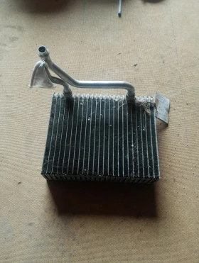 Радиатор климатик (климатичен) вътрешен Рено Меган 2.0 16В