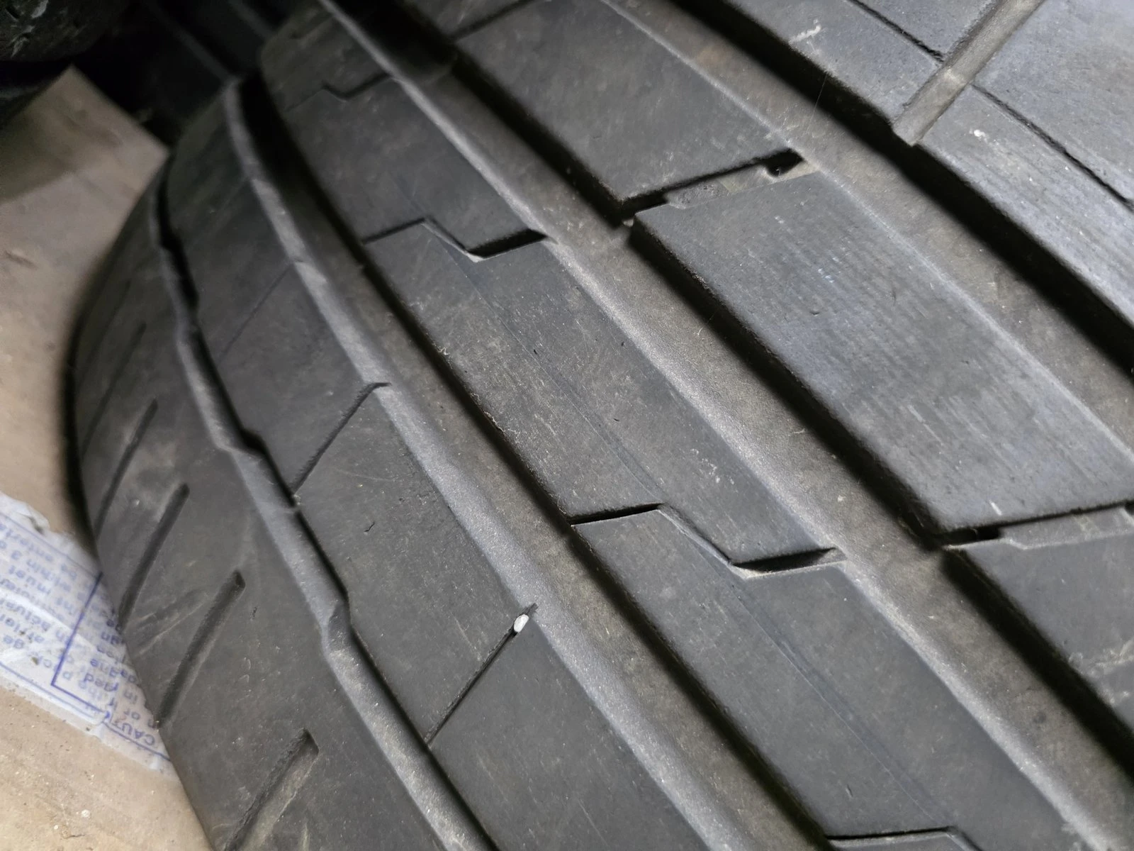 ���� 235/40R19 | Mobile.bg � ����������� 4