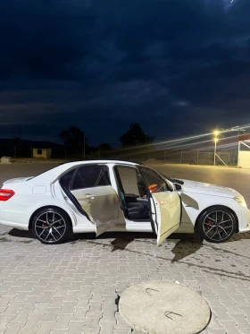 Обява за продажба на Mercedes-Benz E 350 Mercedes-E350 AMG PACK FULL TOP! ~Цена по договаряне - изображение 5