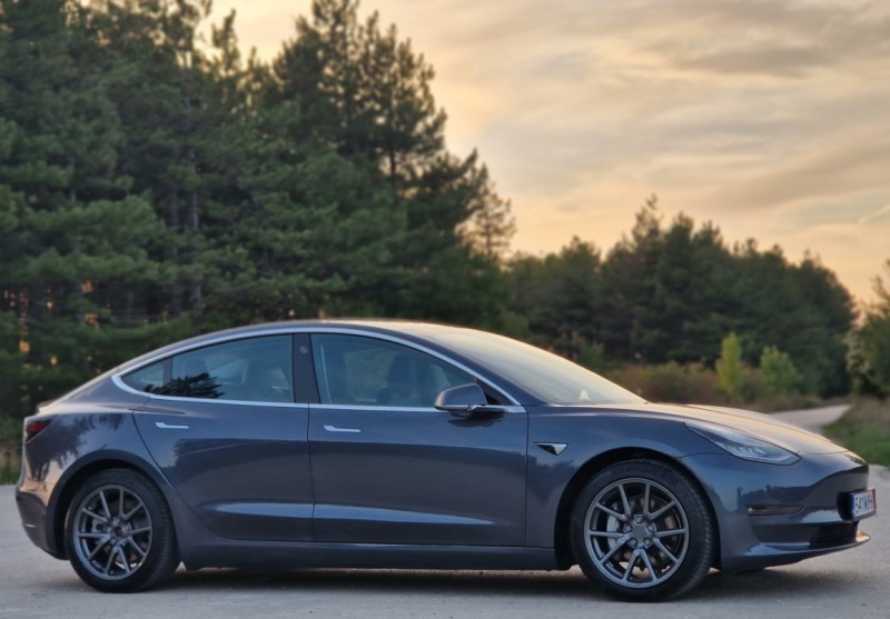 Tesla Model 3  Гаранция до 2028, снимка 2 - Автомобили и джипове - 46126906