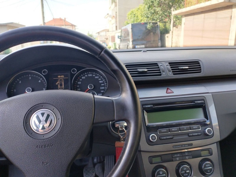 VW Passat 110, снимка 16 - Автомобили и джипове - 46152647