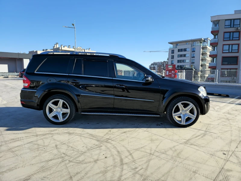 Mercedes-Benz GL 500 55AMG GRAND EDITION , снимка 8 - Автомобили и джипове - 47946927