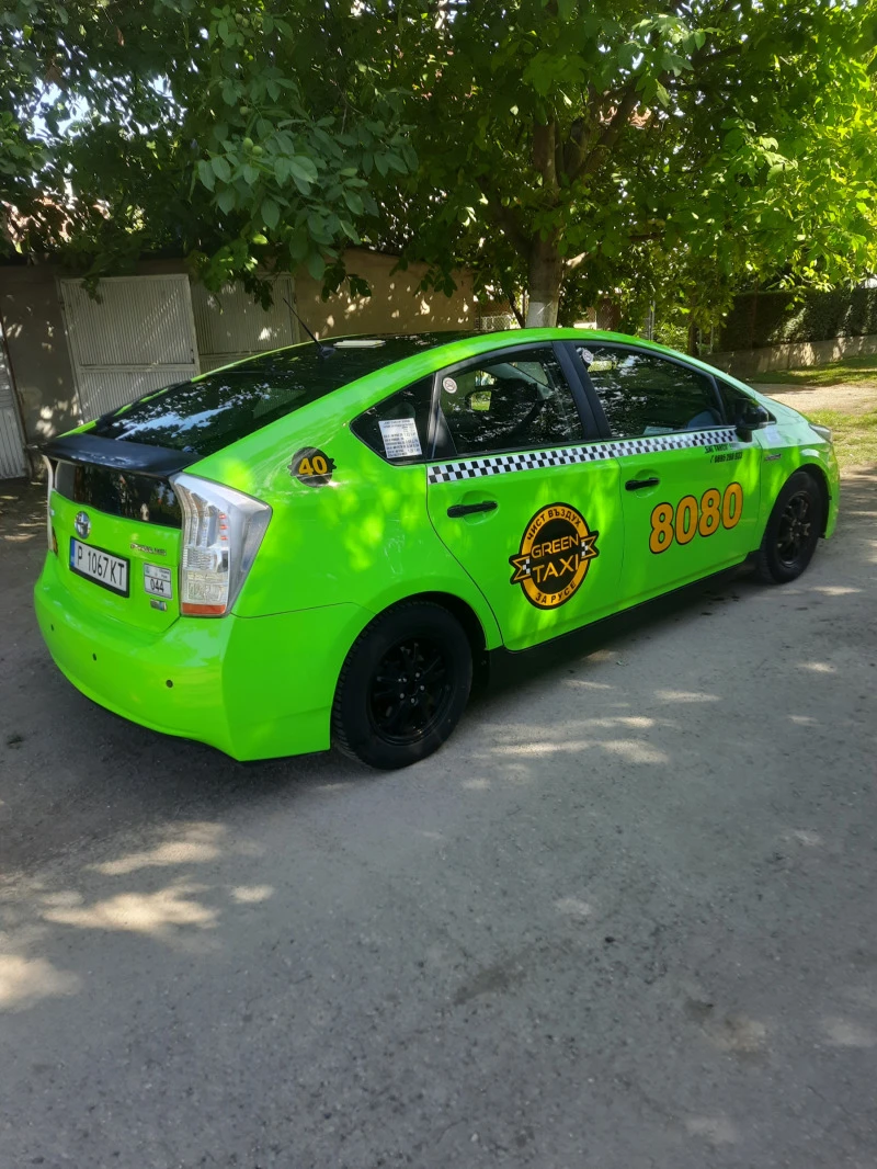 Toyota Prius WX30, снимка 3 - Автомобили и джипове - 48202926