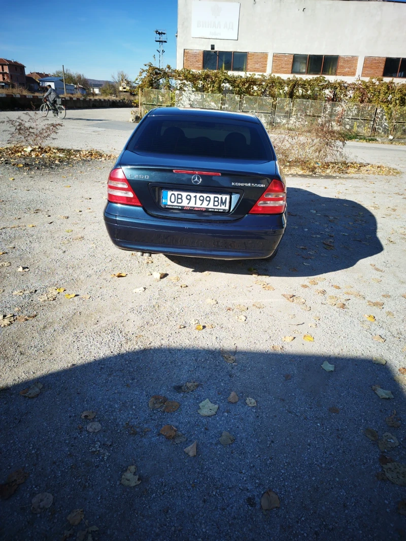 Mercedes-Benz C 200 Kompressor, снимка 4 - Автомобили и джипове - 48041305