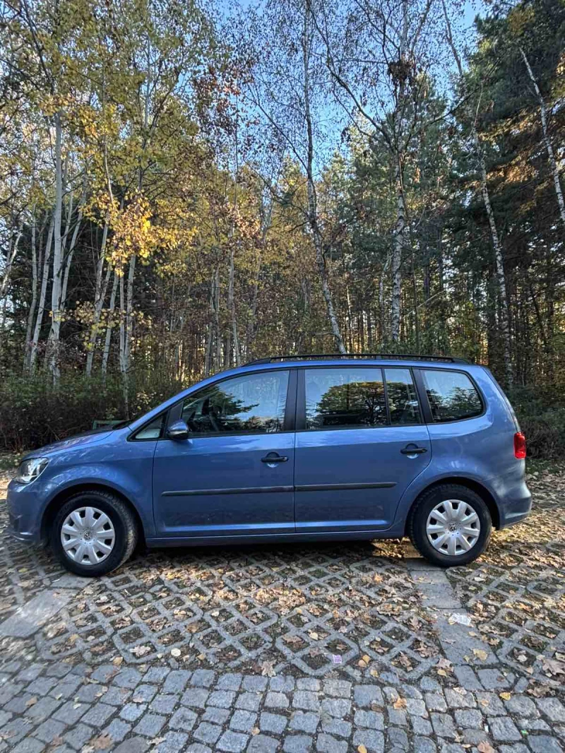 VW Touran, снимка 3 - Автомобили и джипове - 52371450