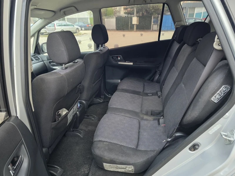 Toyota Corolla verso А/С, снимка 10 - Автомобили и джипове - 52691094