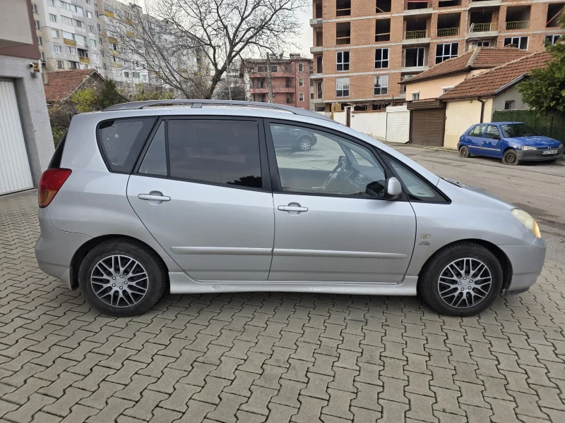 Toyota Corolla verso А/С, снимка 3 - Автомобили и джипове - 52691094