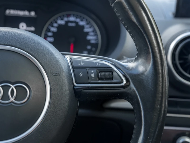 Audi A3 * Quattro 2.0T Komfort !! No Accident/Clean/Servic, снимка 10 - Автомобили и джипове - 52804385