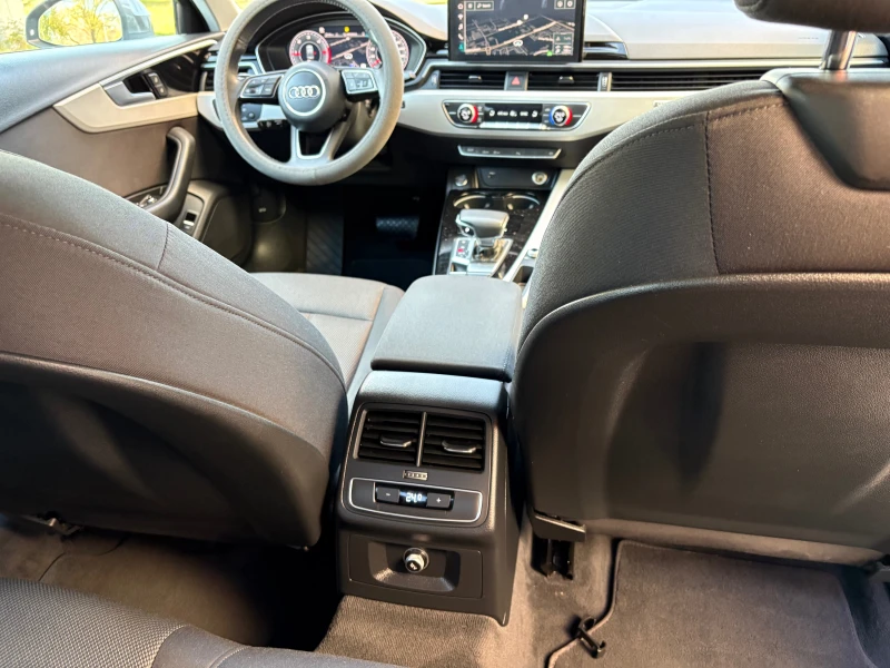 Audi A4 2.0Tdi S-lain Matrix Фейслифт, снимка 11 - Автомобили и джипове - 52946717