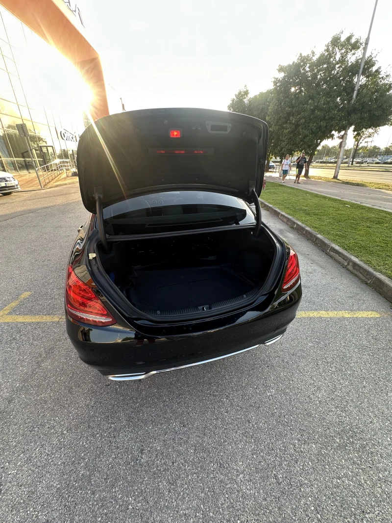 Mercedes-Benz C 220, снимка 9 - Автомобили и джипове - 52991417