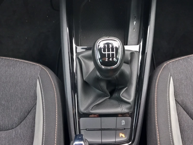 Skoda Scala 1.0 TSI 6M, снимка 9 - Автомобили и джипове - 53413626