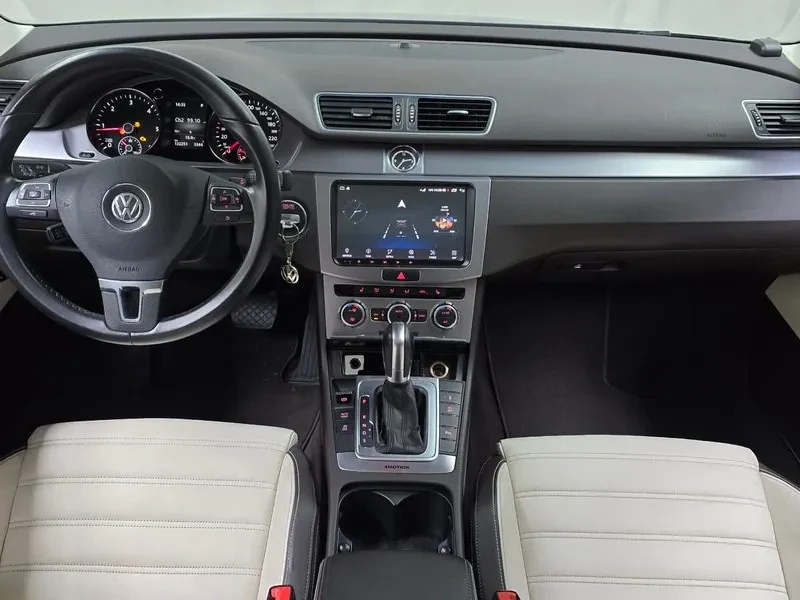 VW CC 2.0 TDI 4Motion, снимка 7 - Автомобили и джипове - 54303473