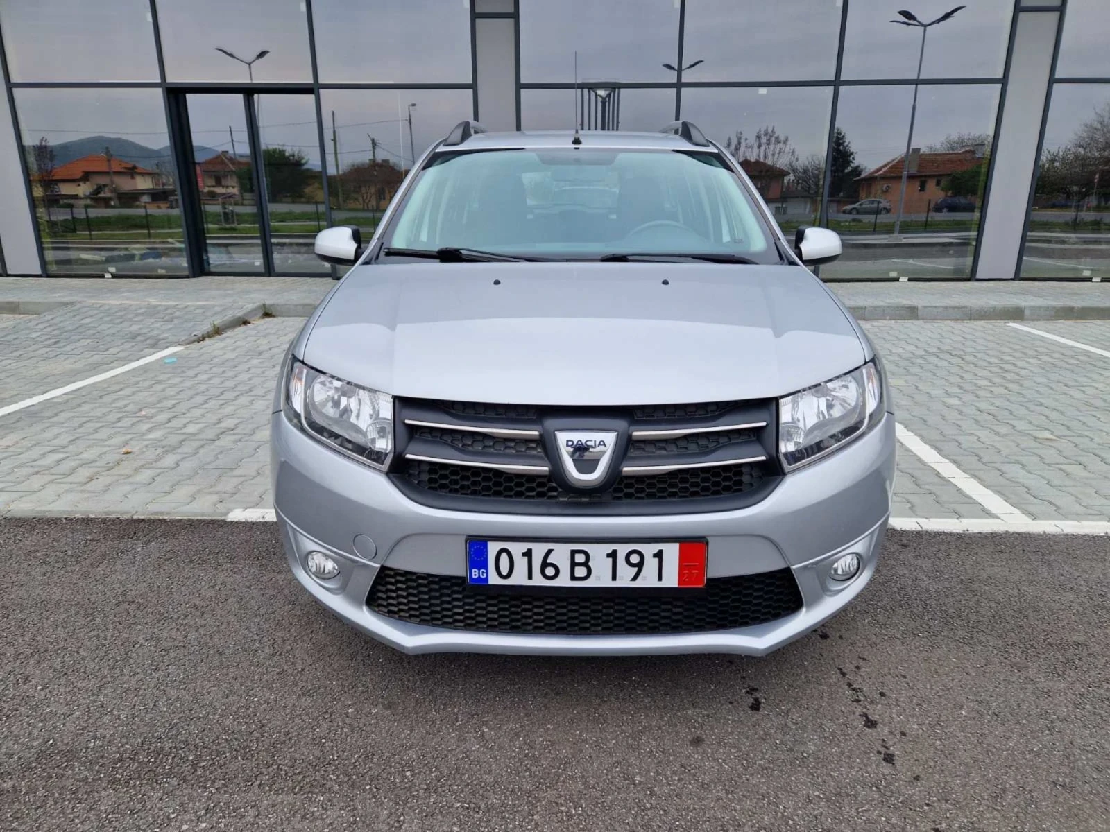 Dacia Logan 1.0 / 90к.с., снимка 1