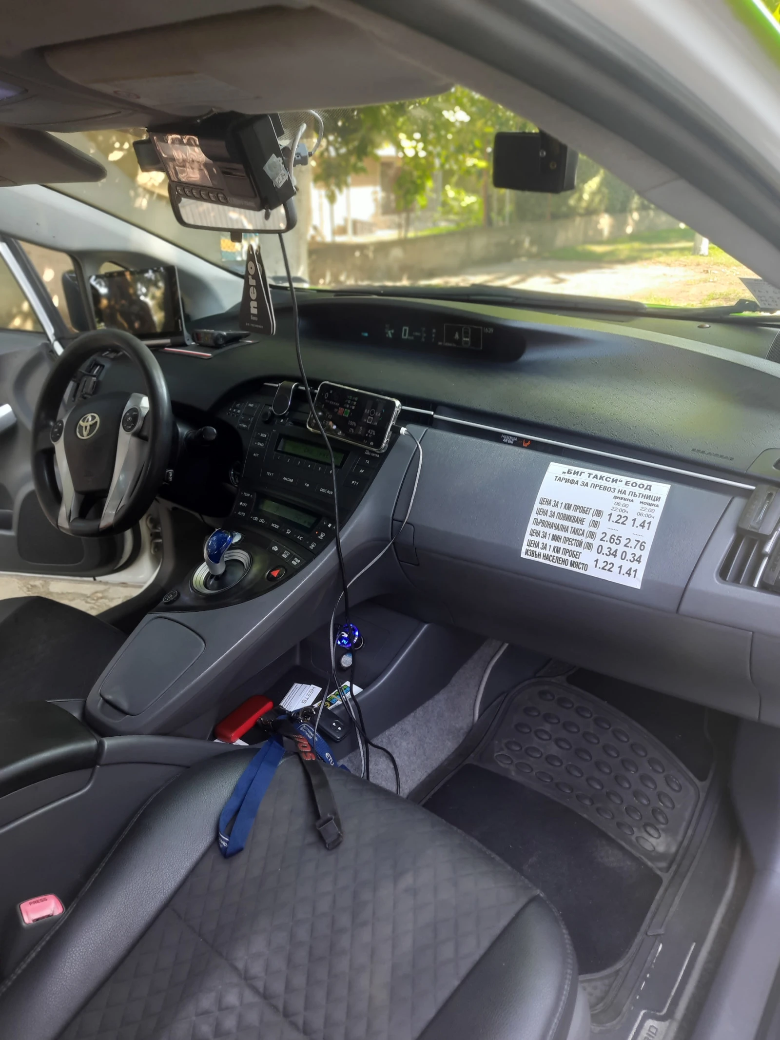 Toyota Prius WX30 - изображение 9