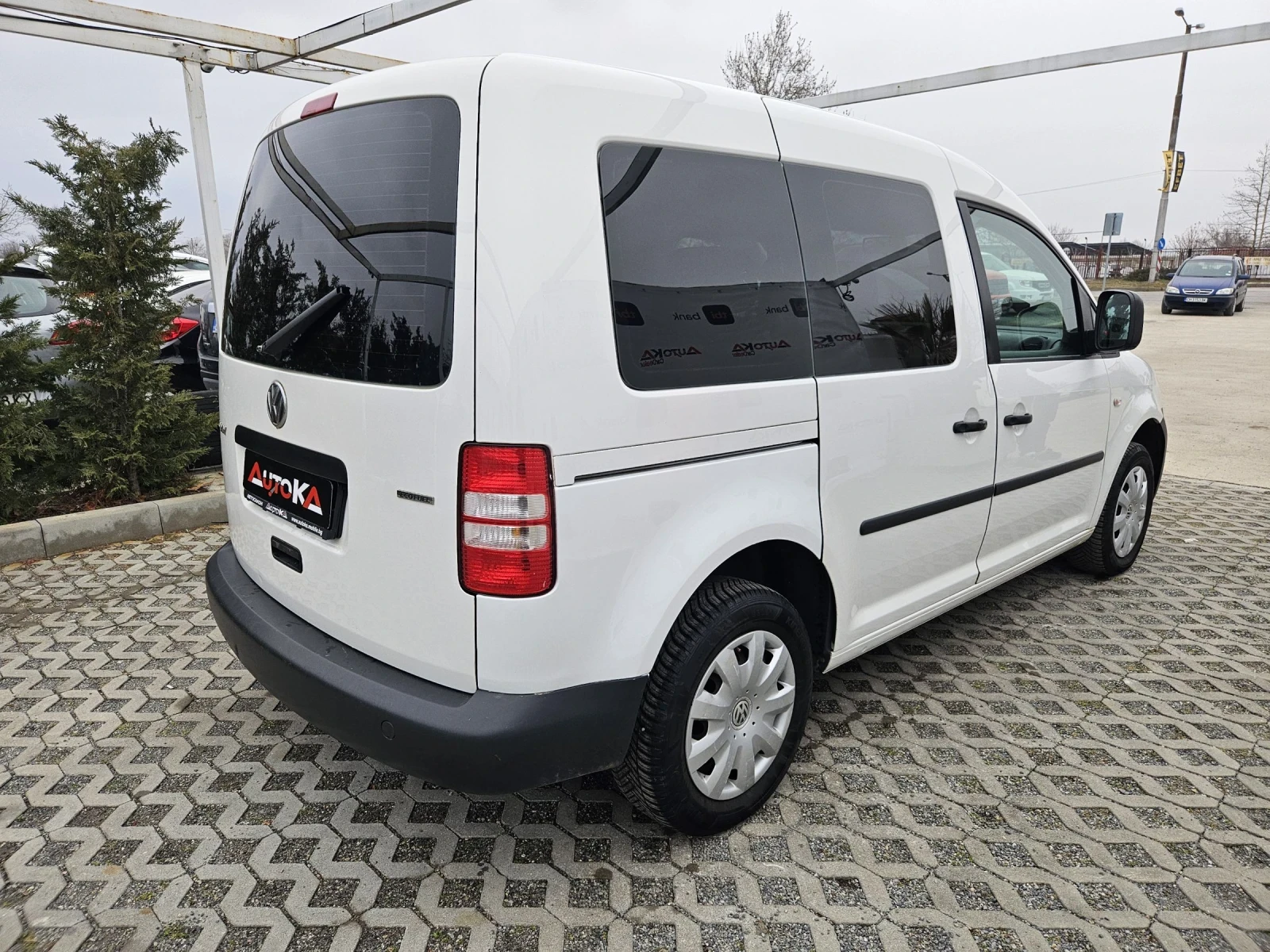 VW Caddy 2.0i-109кс= ФАБРИЧЕН МЕТАН= КЛИМАТИК= 5МЕСТА - изображение 3