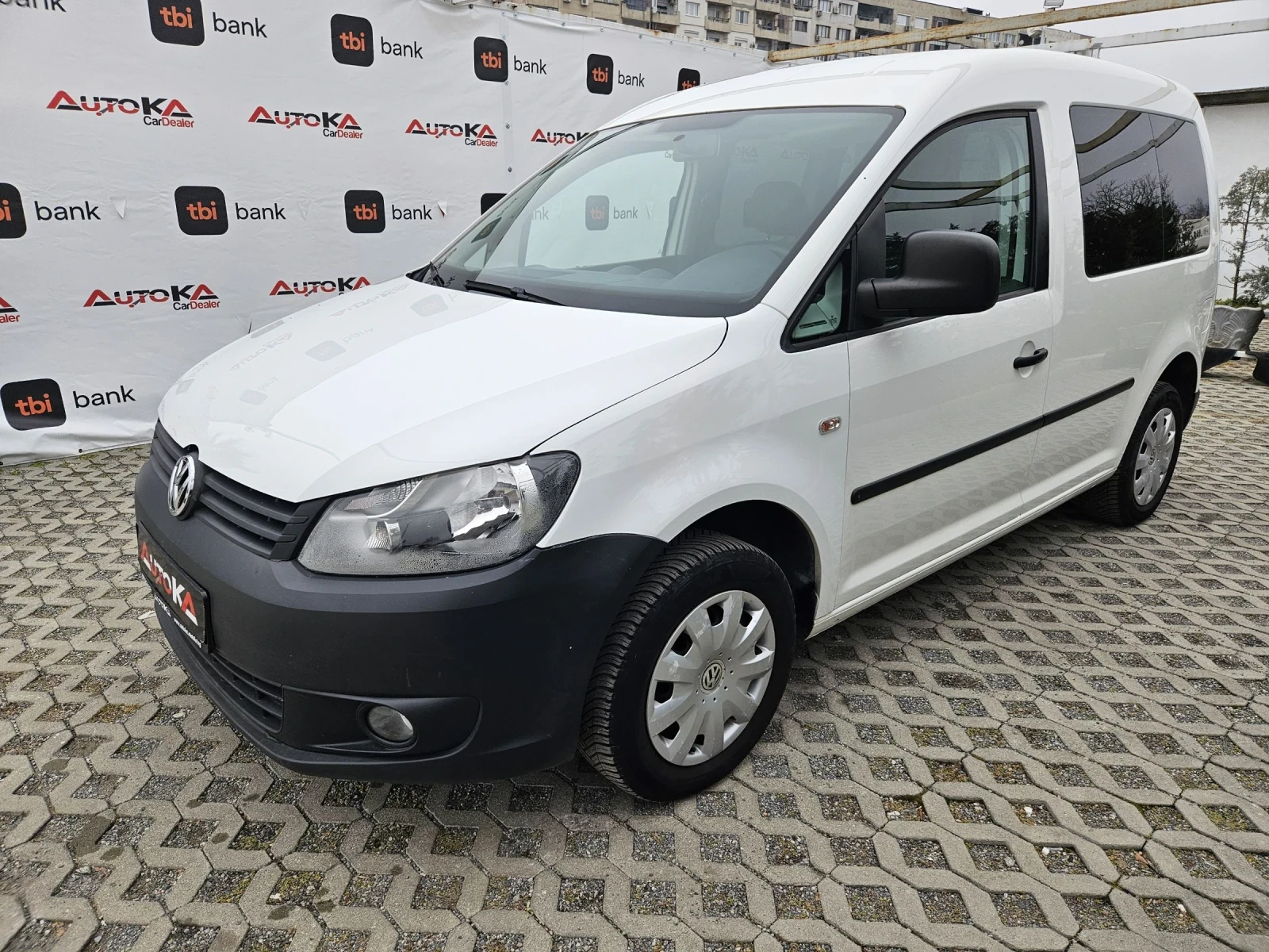 VW Caddy 2.0i-109кс= ФАБРИЧЕН МЕТАН= КЛИМАТИК= 5МЕСТА - изображение 6