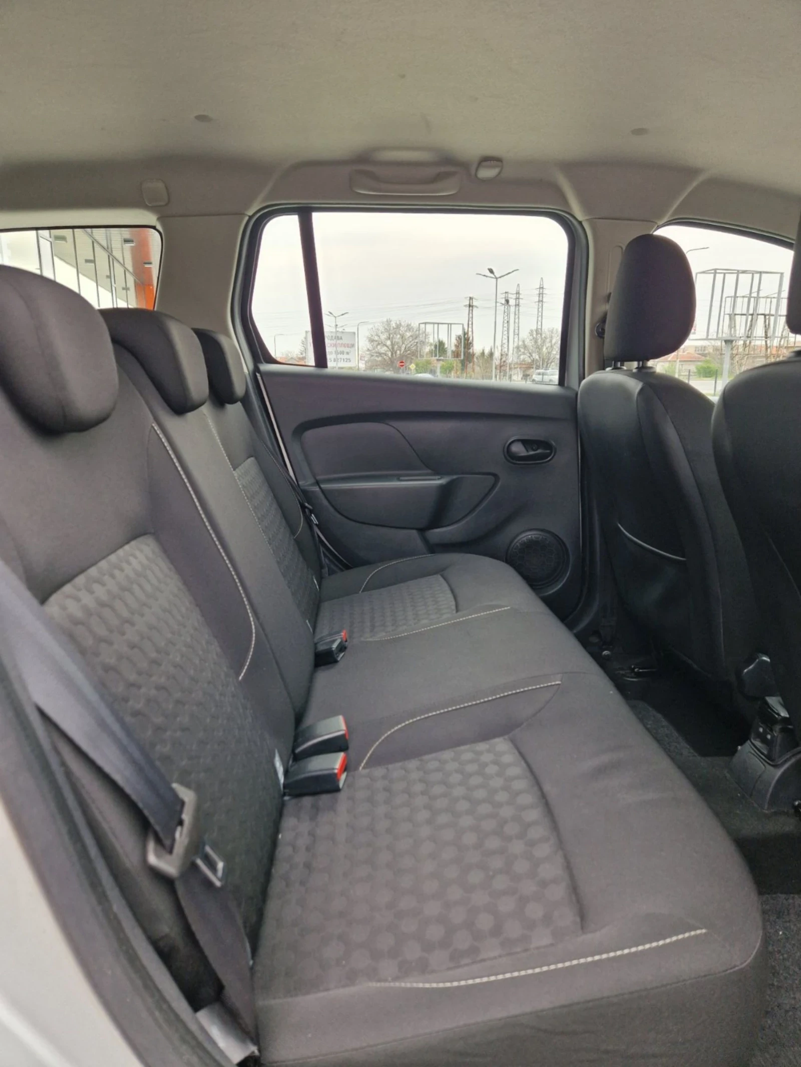 Dacia Logan 1.0 / 90к.с. - изображение 10