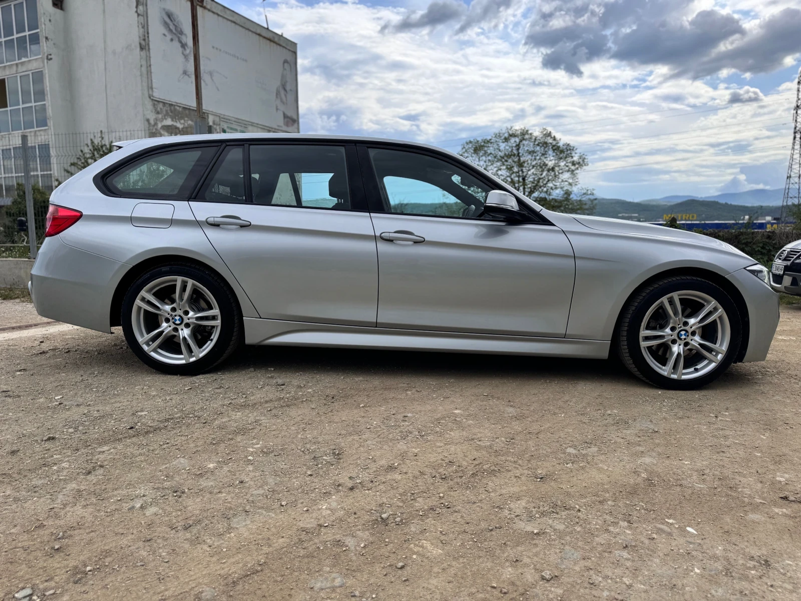 BMW 320 2.0xd m-pack aut - изображение 5