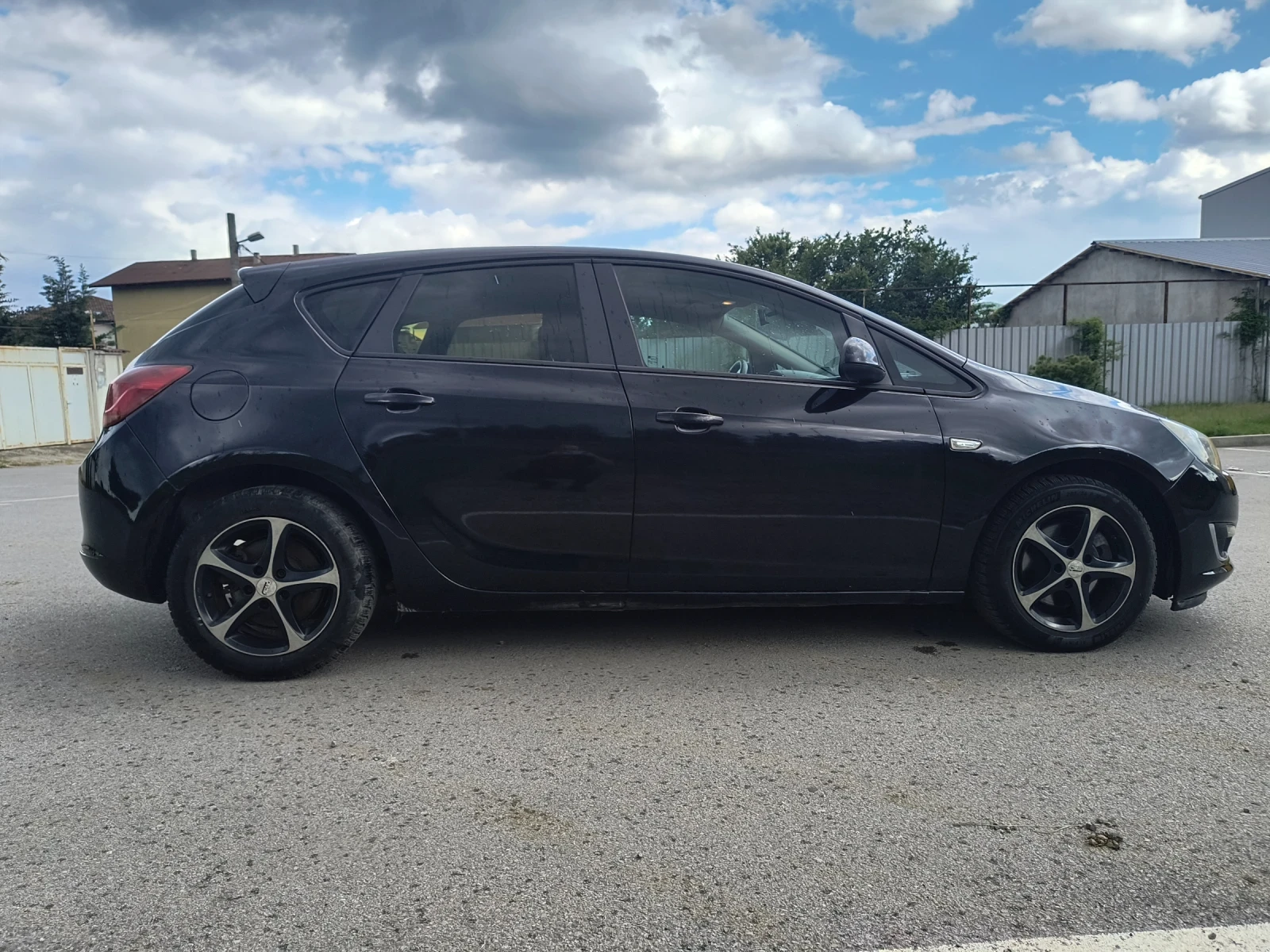 Opel Astra  1.7 CDTI 110 k.c. - изображение 2