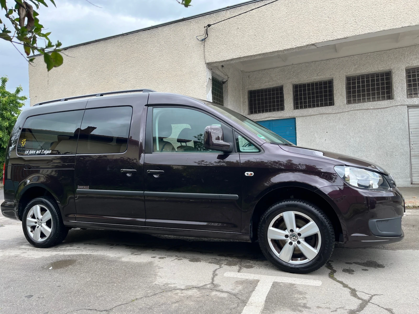 VW Caddy 2.0 Макси фабричен метан 7 места ecofuel - изображение 4