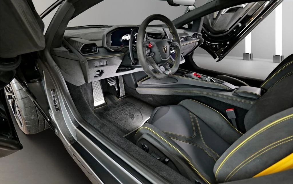 Lamborghini Revuelto | Mobile.bg   17