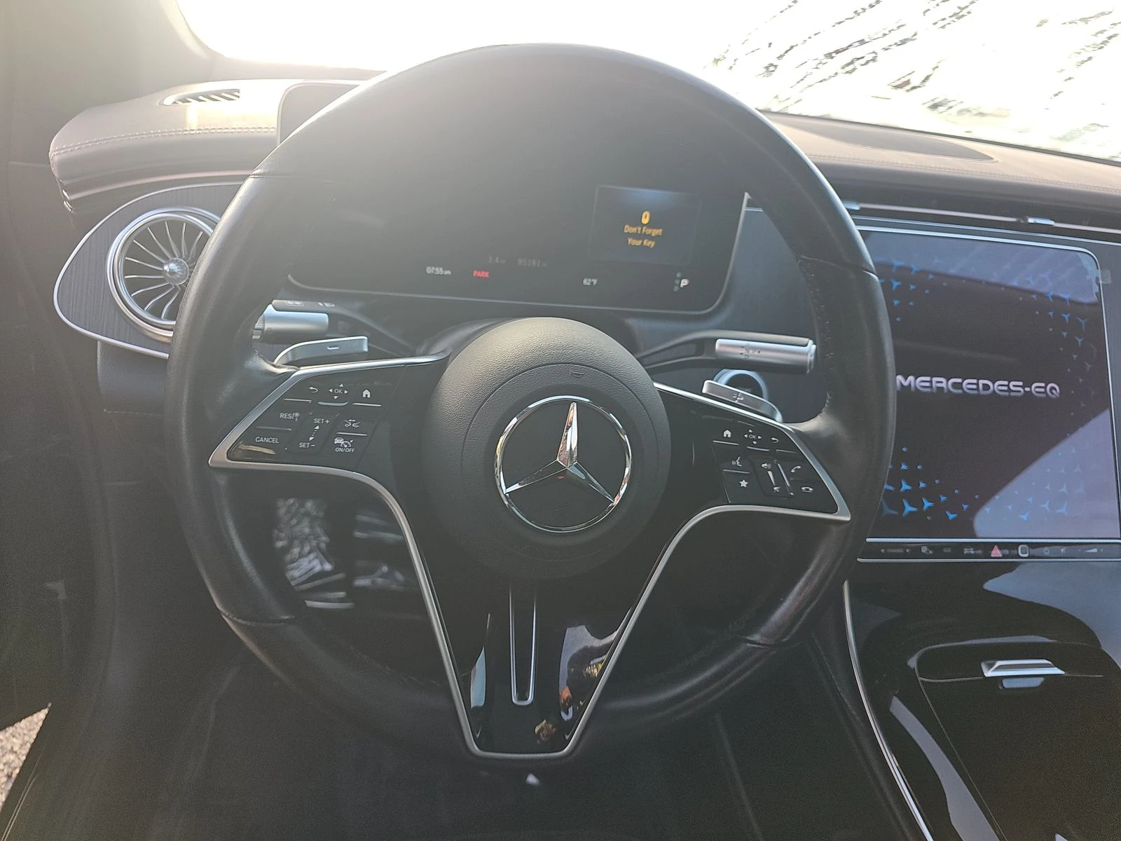 Mercedes-Benz EQS DESIGNO* DISTRONIK* 360* МАСАЖ* ОБДУХ* KEYLESS* PA - изображение 8