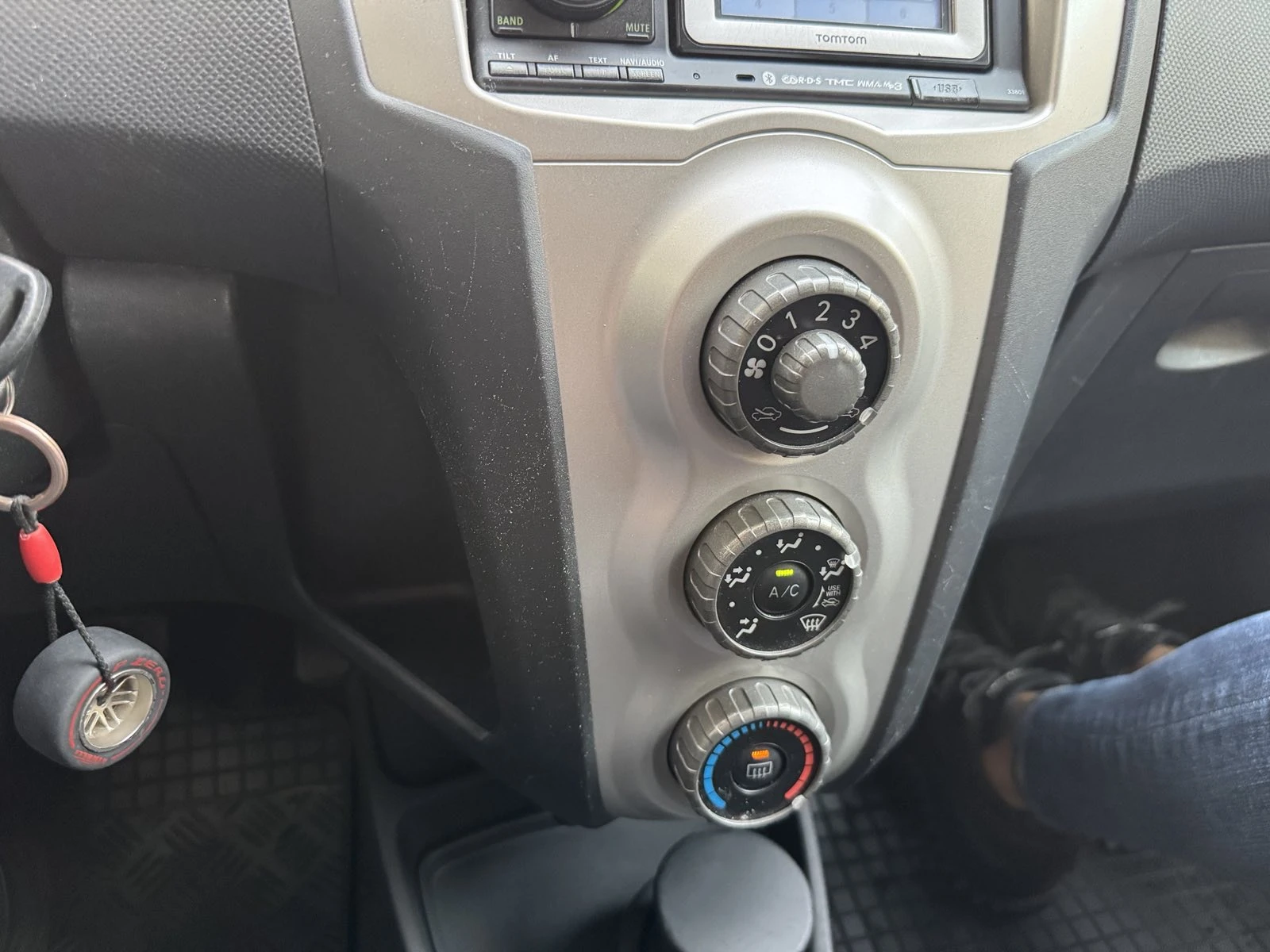 Toyota Yaris 1.4 D4D - изображение 9