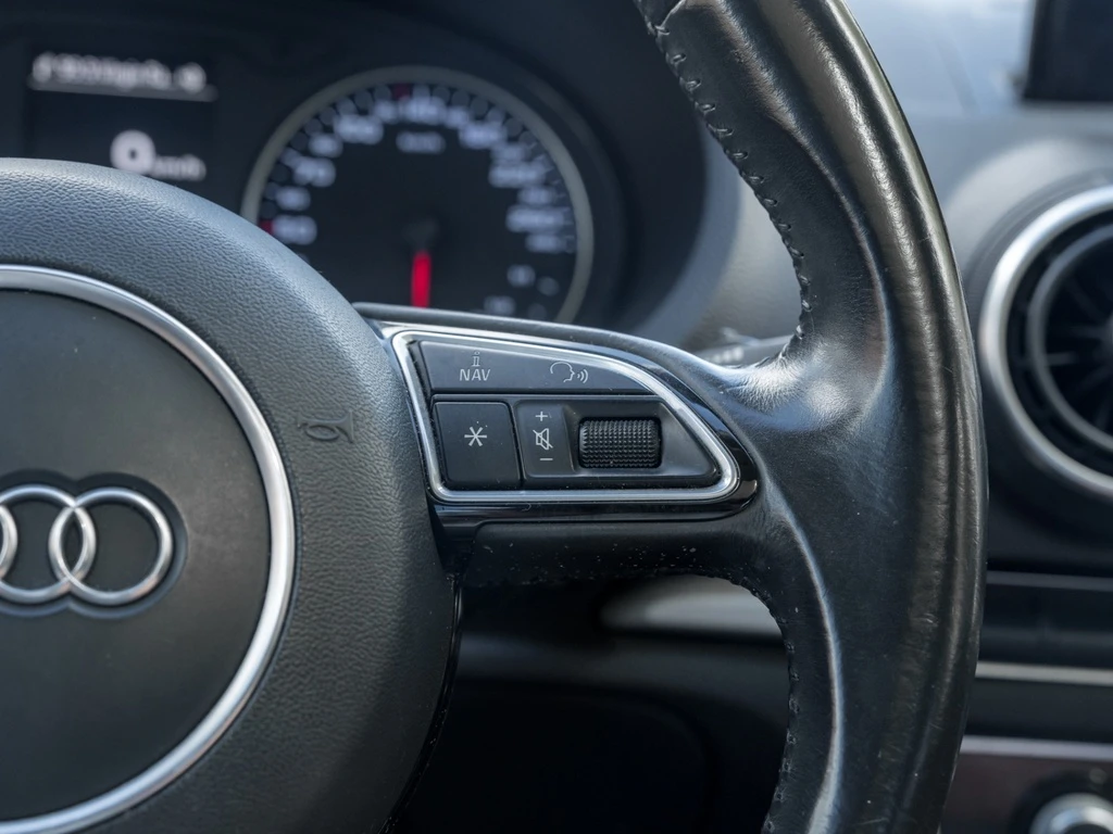 Audi A3 * Quattro 2.0T Komfort !! No Accident/Clean/Servic | Mobile.bg � ����������� 10