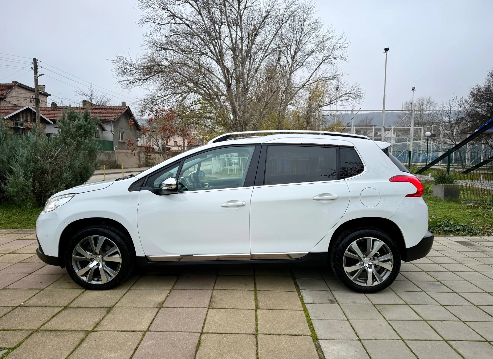Peugeot 2008 1.6HDi* 120hp* Euro 6B* Allure* LED*  | Mobile.bg � ����������� 2