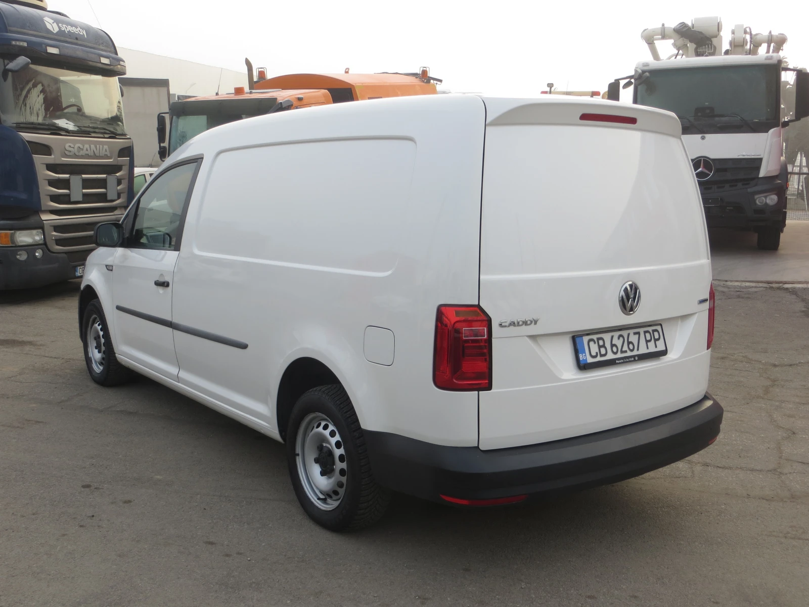 VW Caddy MAXI ХЛАДИЛЕН - изображение 3