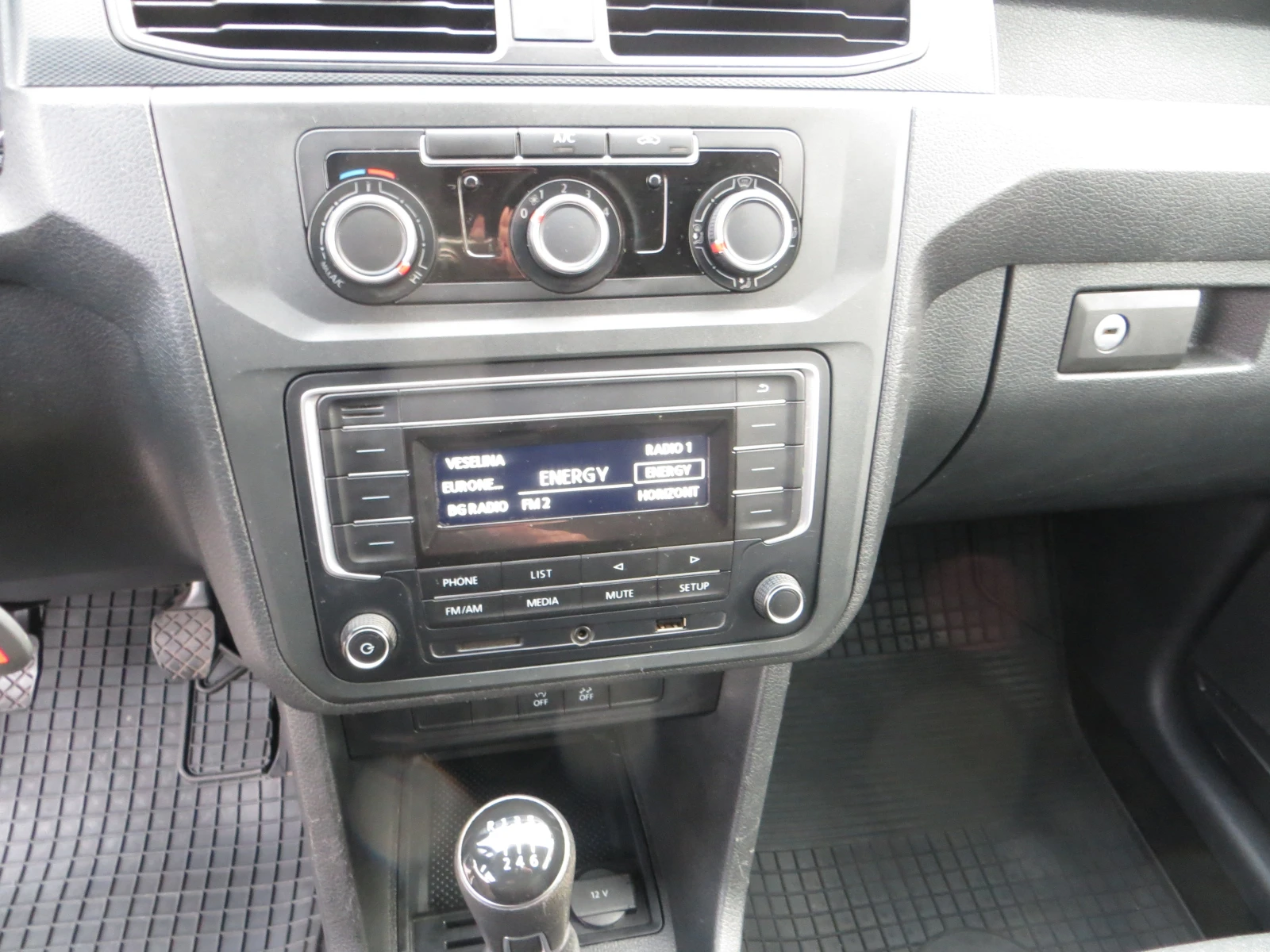 VW Caddy MAXI ХЛАДИЛЕН - изображение 9