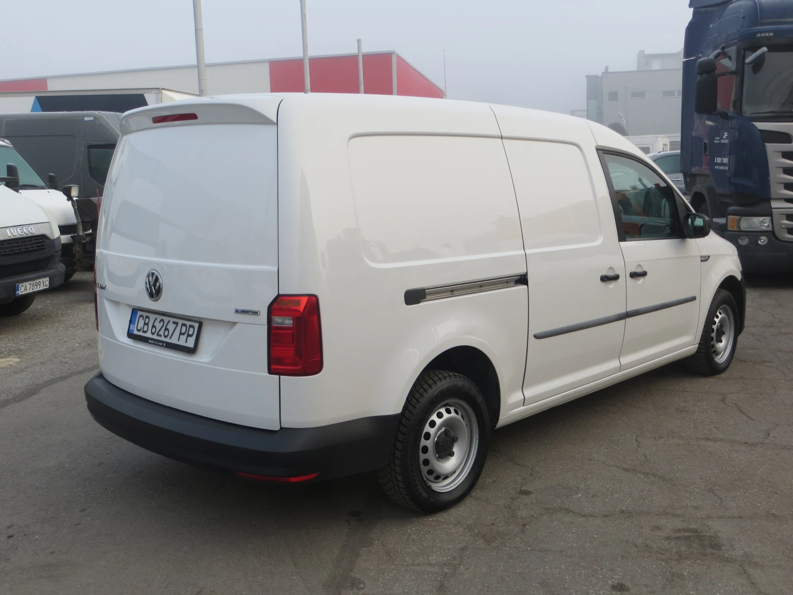 VW Caddy MAXI ХЛАДИЛЕН - изображение 4