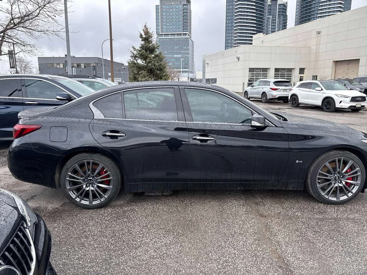 Infiniti Q50 * AWD * CARFAX * KEYLESS * 360 КАМЕРИ, снимка 3 - Автомобили и джипове - 53953808
