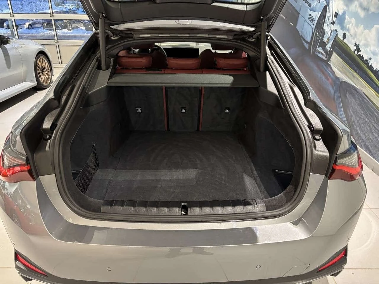 BMW i4 * xDrive40 * CARFAX * ��������� ���� �� �� *  | Mobile.bg � ����������� 6