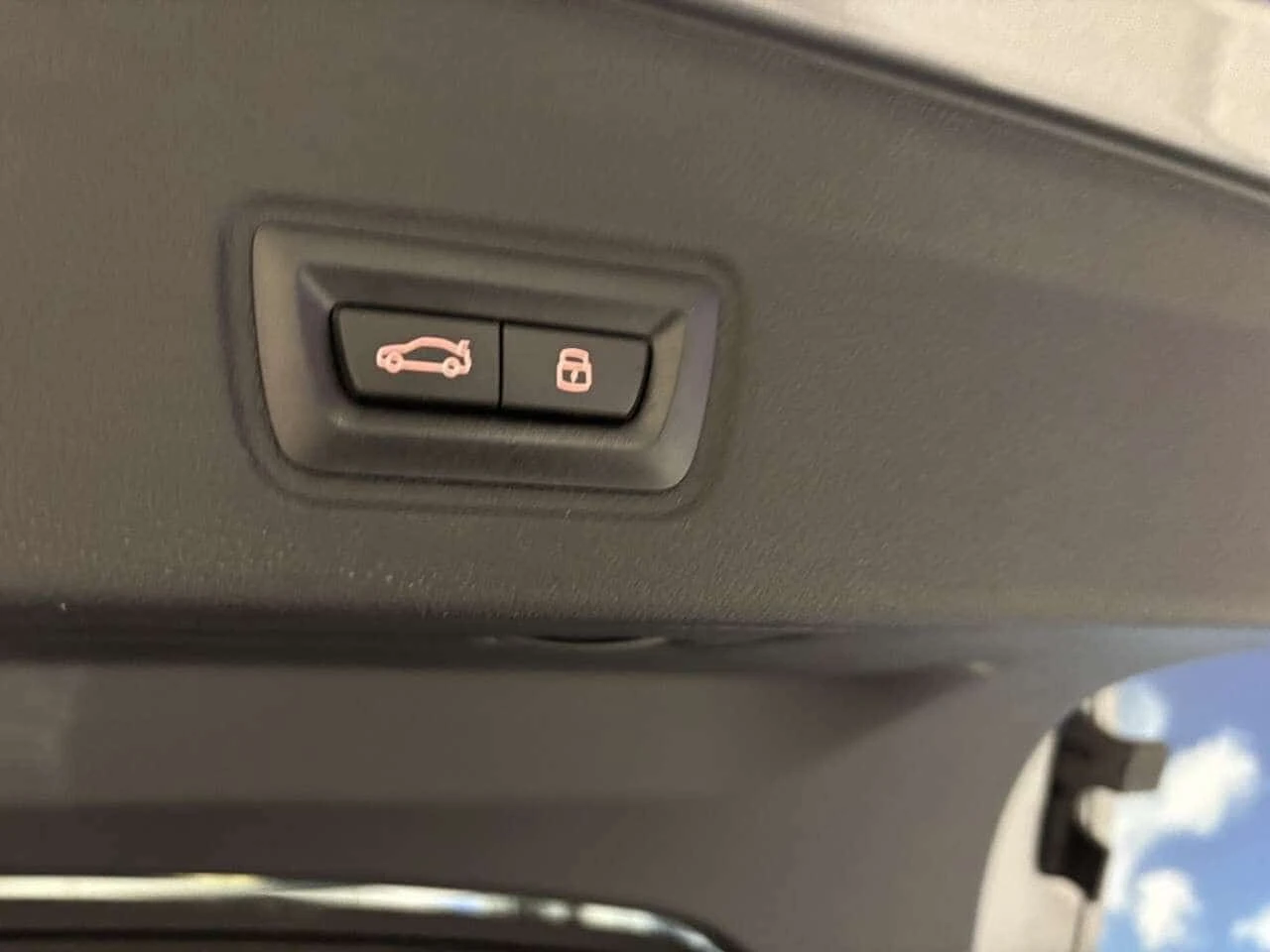 BMW i4 * xDrive40 * CARFAX * ��������� ���� �� �� *  | Mobile.bg � ����������� 7