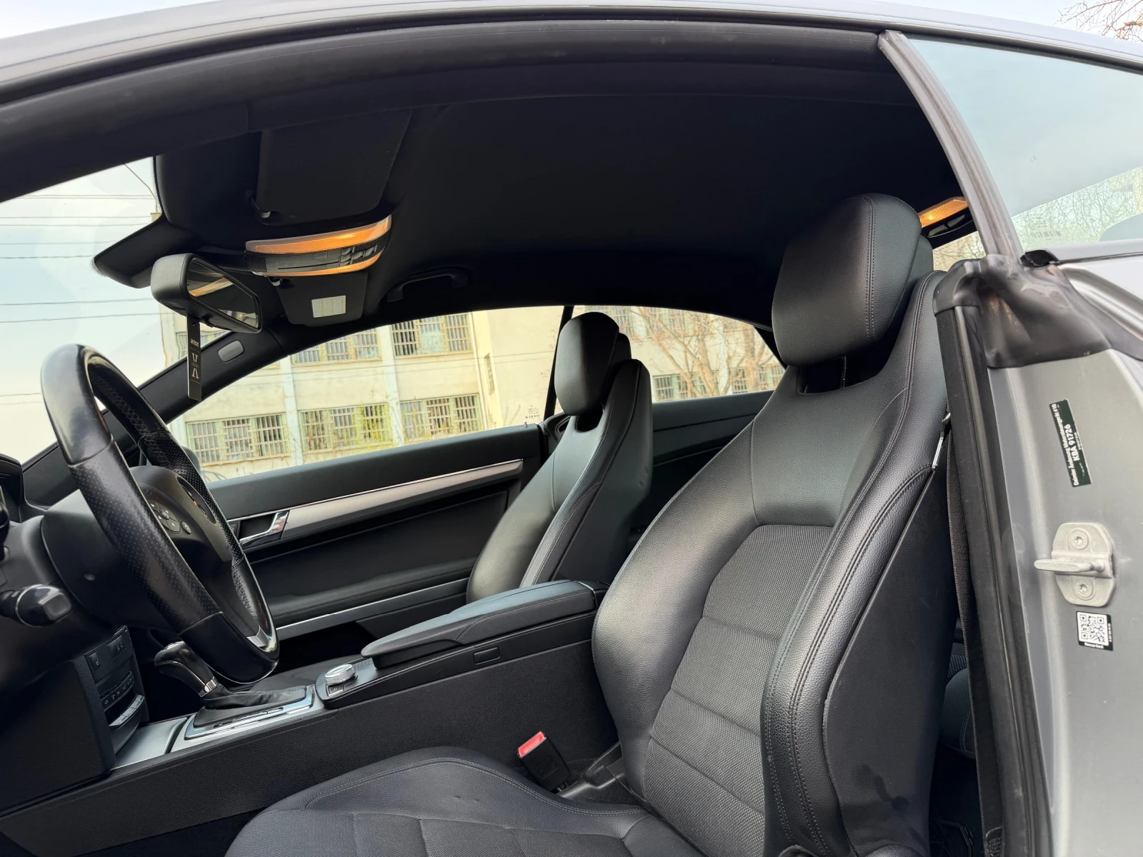 Mercedes-Benz E 350 Coupe, снимка 14 - Автомобили и джипове - 54182461