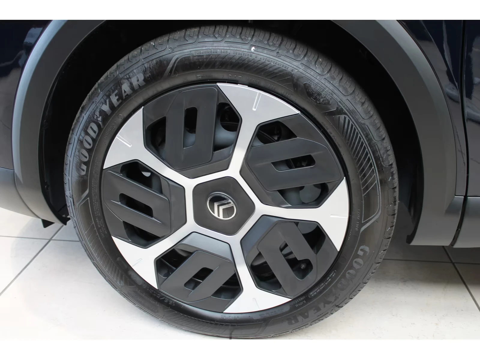 Citroen C4 Hybrid/145 ë-DCS6/Plus/136HP/CAM/ГАРАНЦИЯ/НОВ, снимка 12 - Автомобили и джипове - 54749627