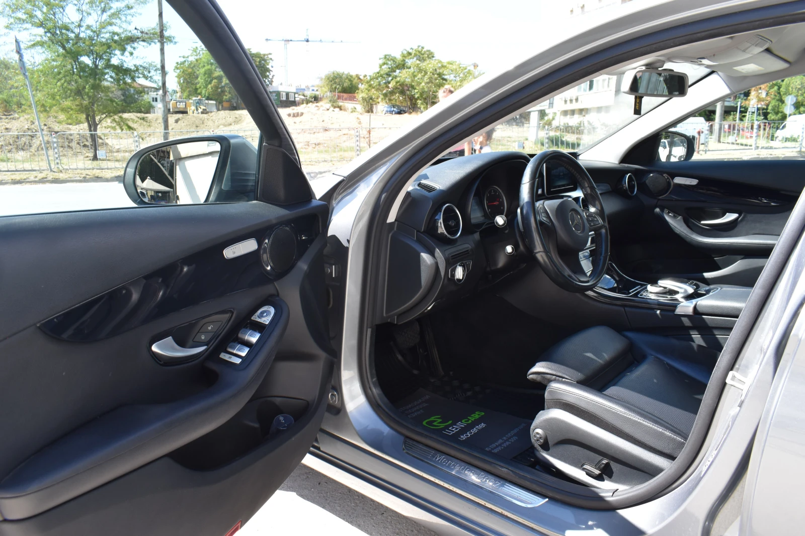 Mercedes-Benz C 200, снимка 8 - Автомобили и джипове - 56021562