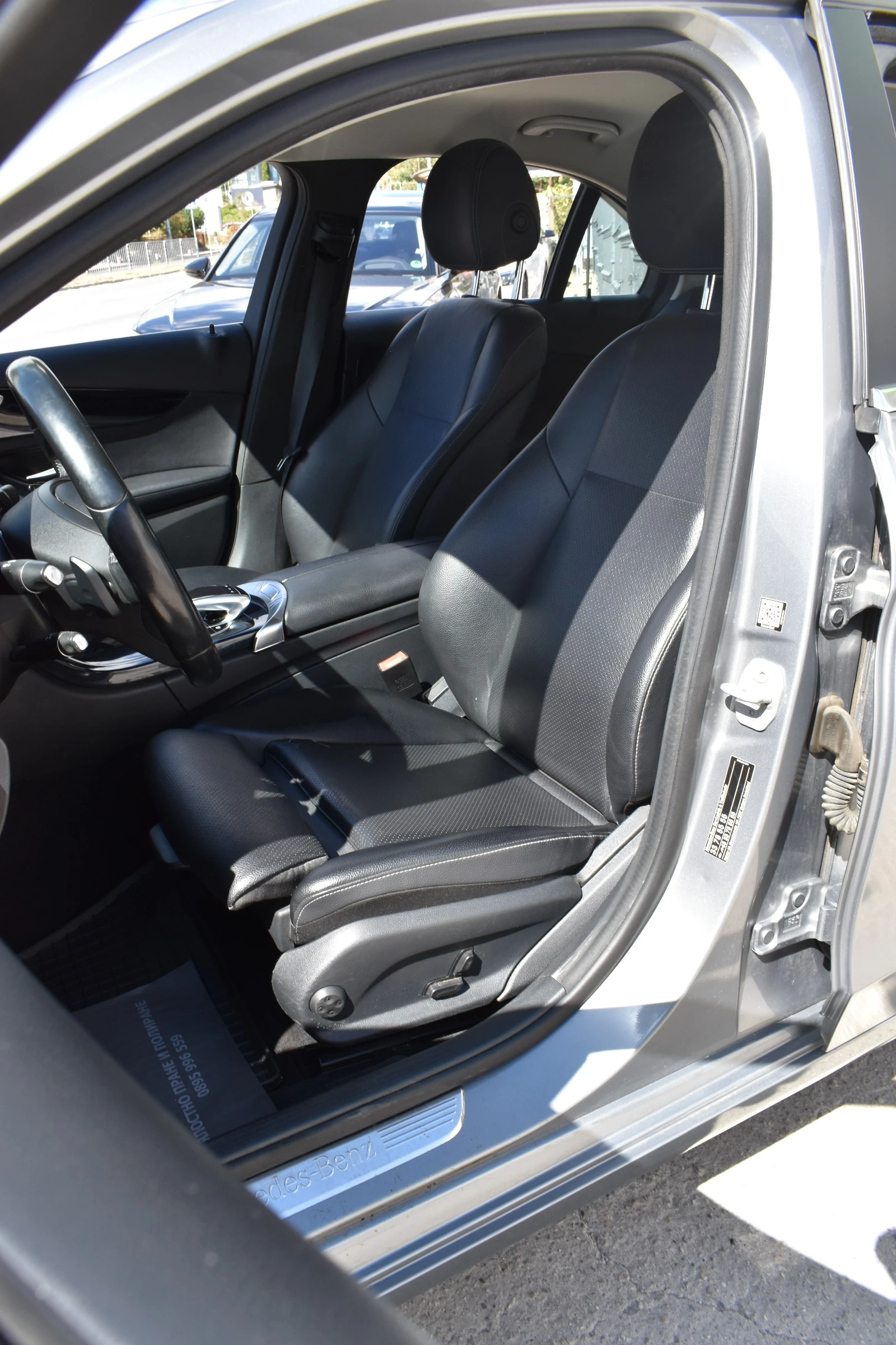 Mercedes-Benz C 200, снимка 10 - Автомобили и джипове - 56021562