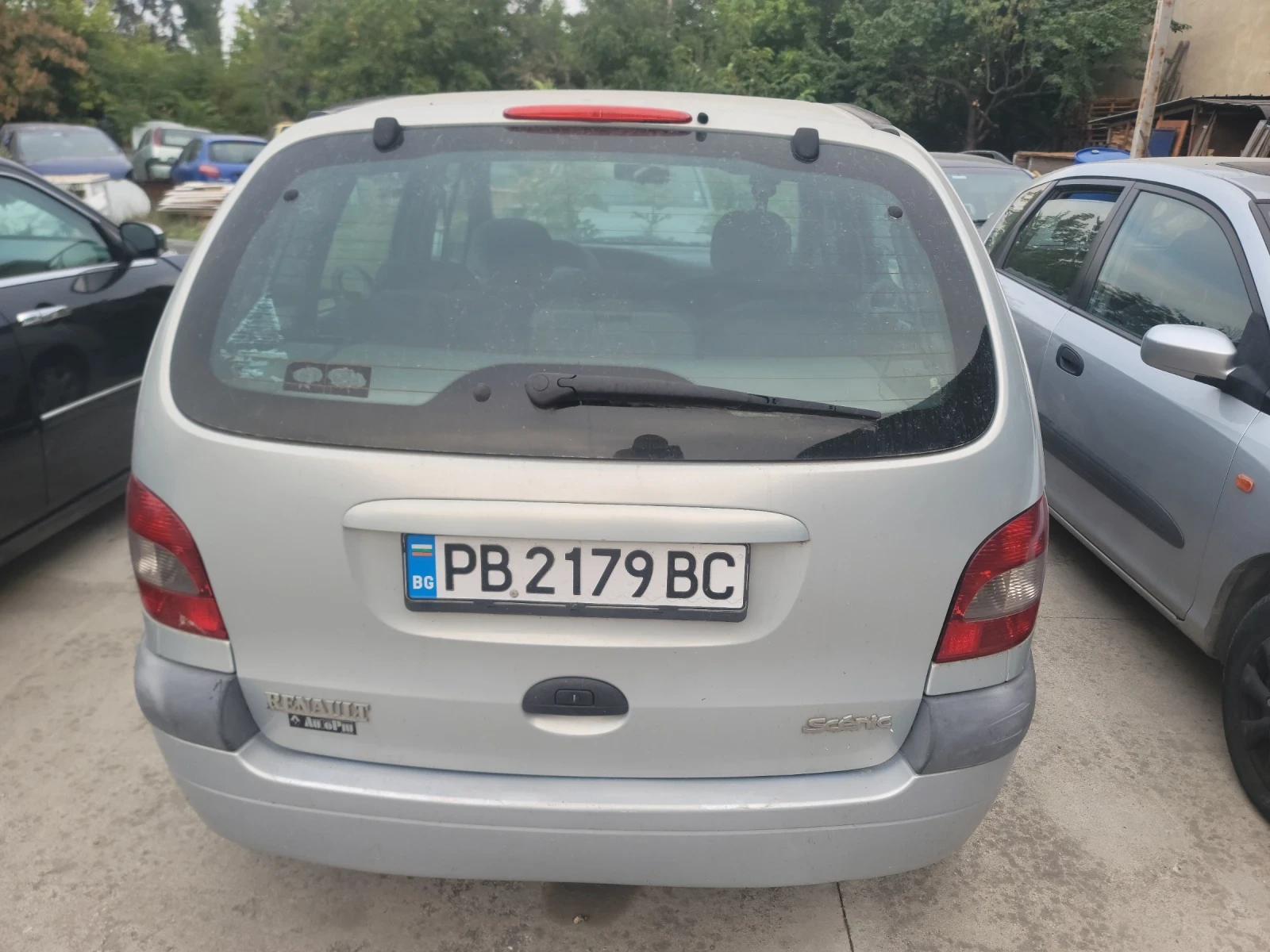 Renault Scenic, снимка 15 - Автомобили и джипове - 56071349