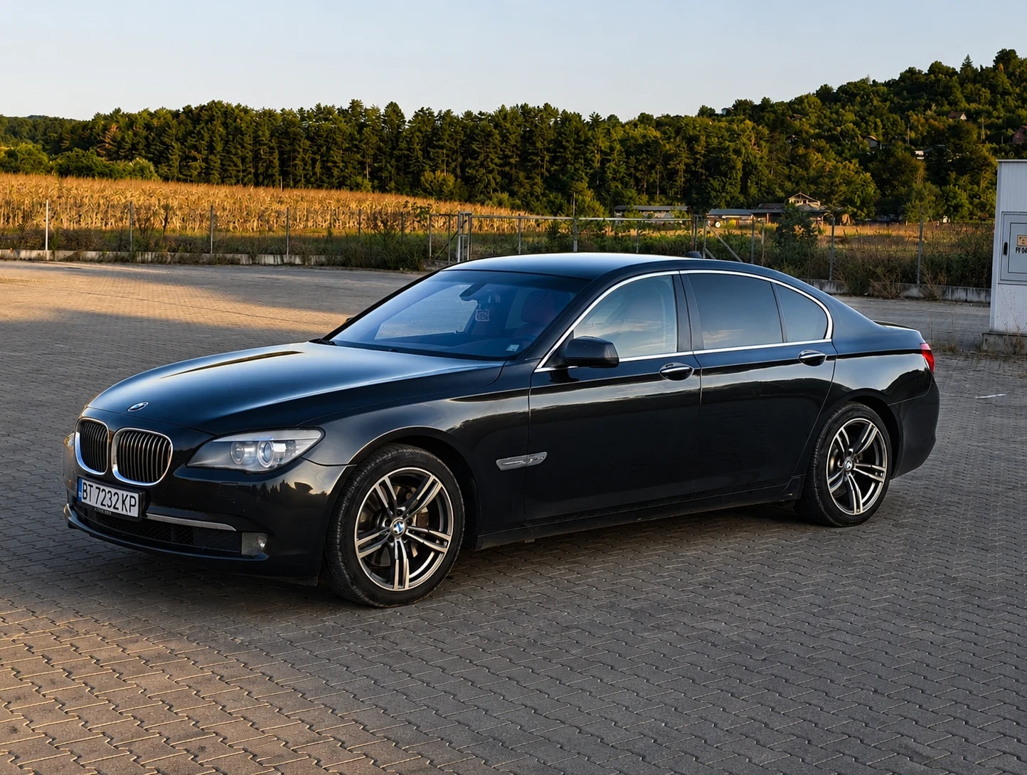 BMW 740 X Drive / Distronic / Keyless 