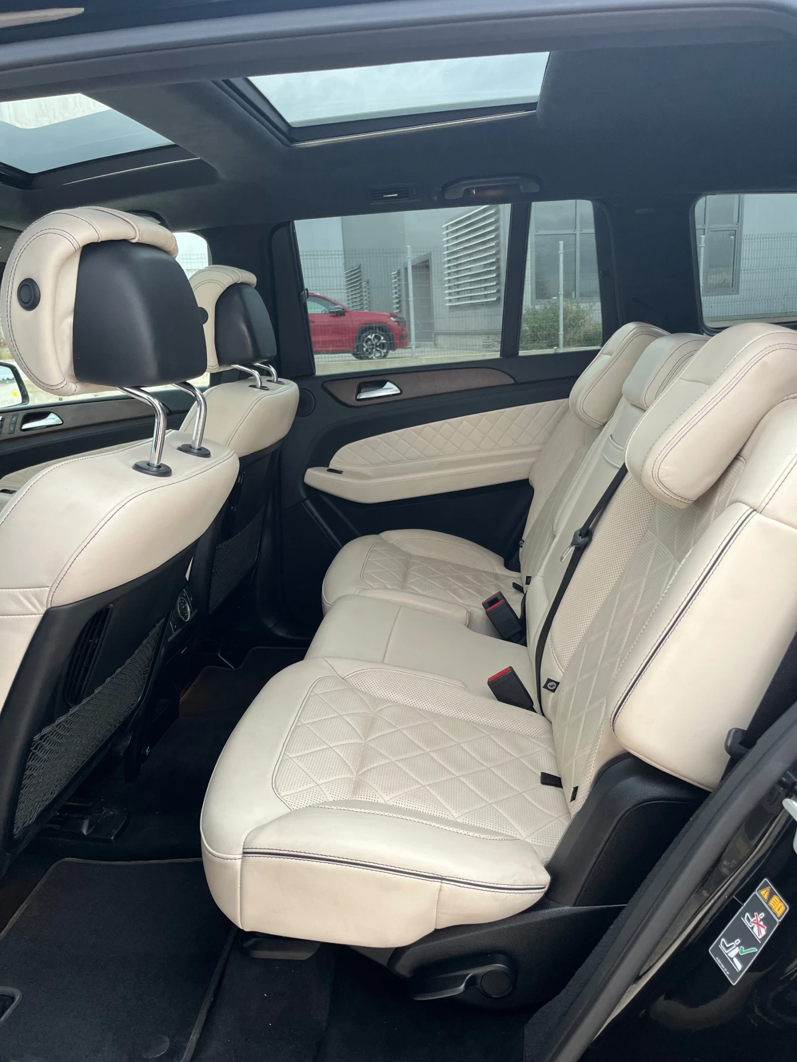 Mercedes-Benz GLS 450, снимка 17 - Автомобили и джипове - 56239608