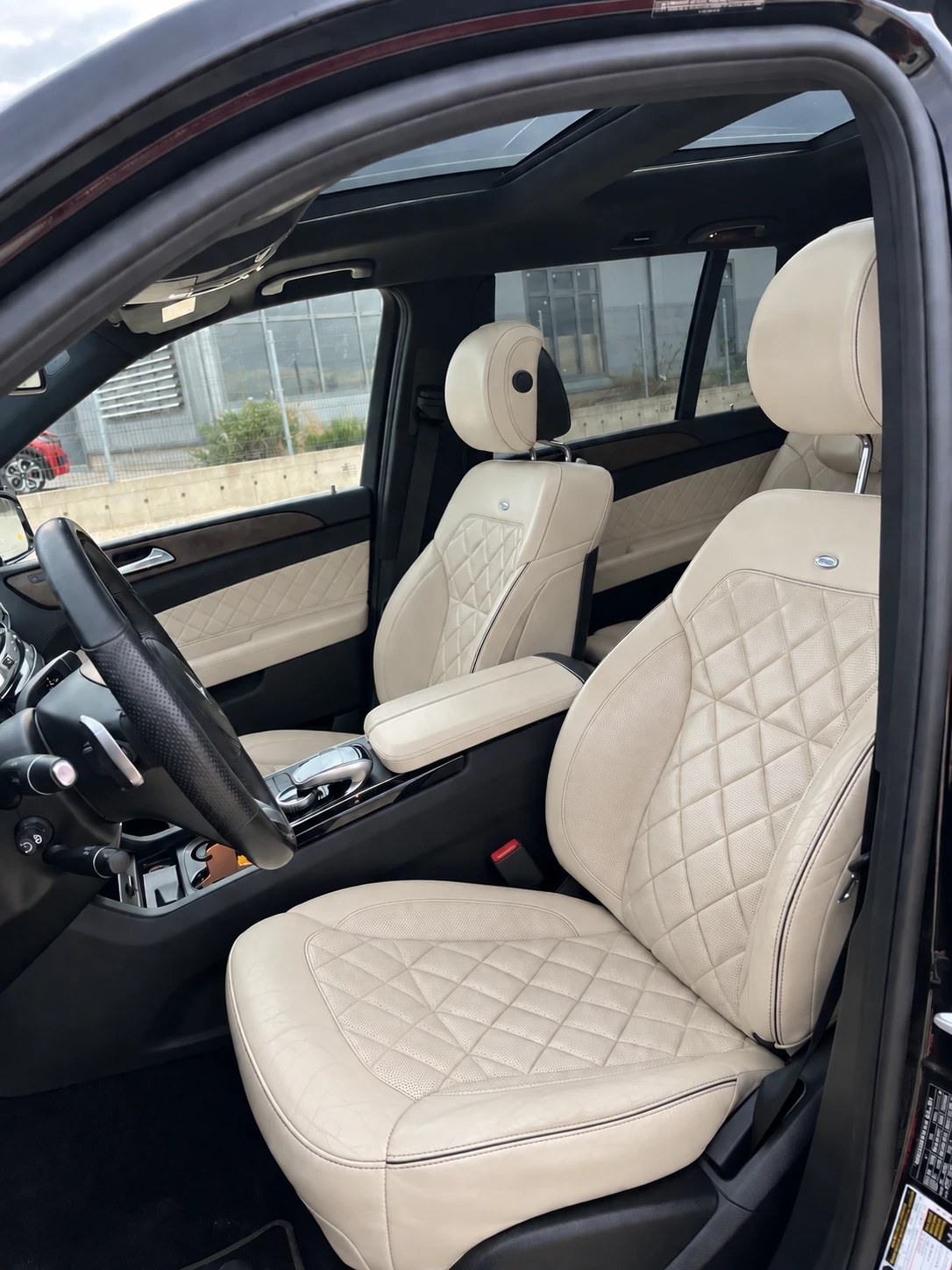 Mercedes-Benz GLS 450, снимка 9 - Автомобили и джипове - 56239608