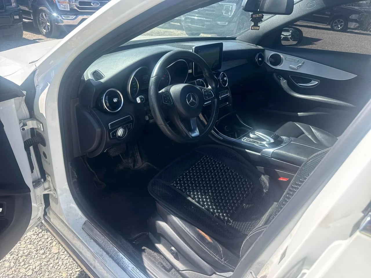 Mercedes-Benz C 300  CARFAX / ���������� / ���� �� �������� | Mobile.bg � ����������� 7