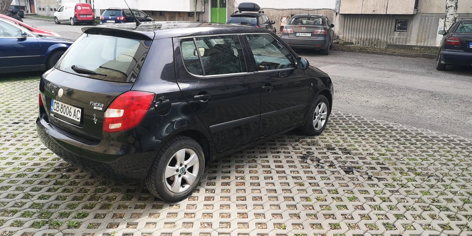 Skoda Fabia 1.4i, снимка 2 - Автомобили и джипове - 56523368