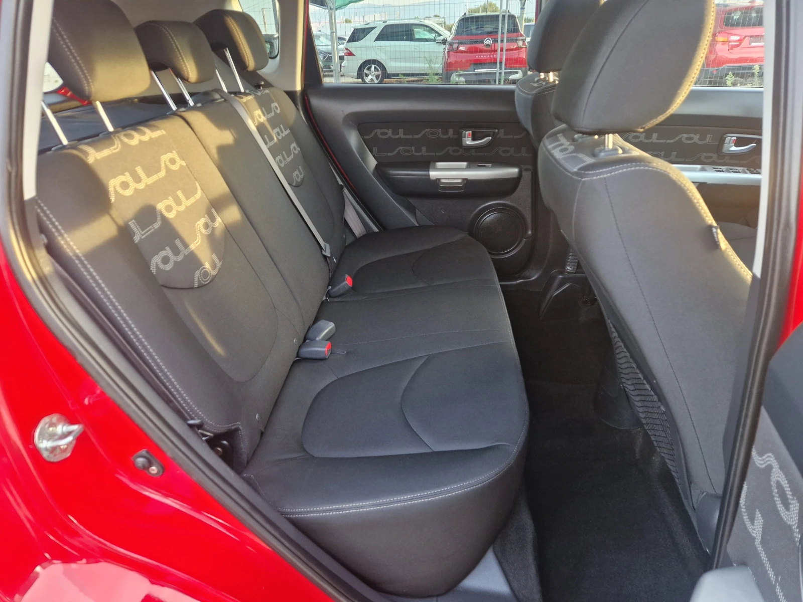 Kia Soul 1.6i 140ch SPIRIT | Mobile.bg � ����������� 17